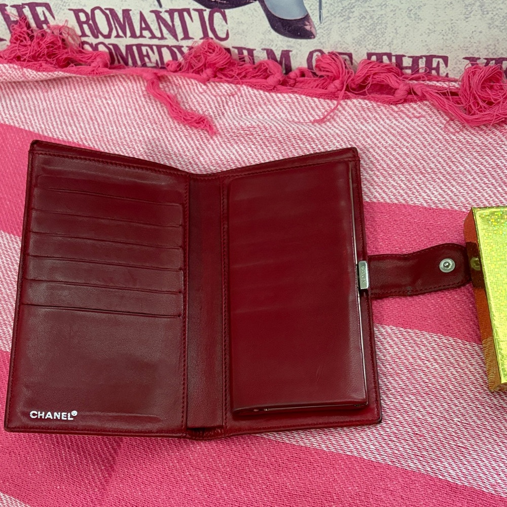 Chanel Coco kisslock wallet in fabric and leather - Picture 11 of 16